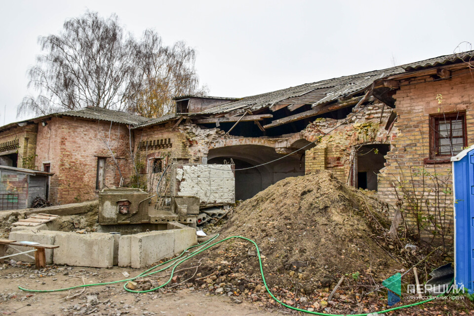 Завершується Офіцерська лазнею для солдатів Корпусу охорони пограниччя. Останні її дні
