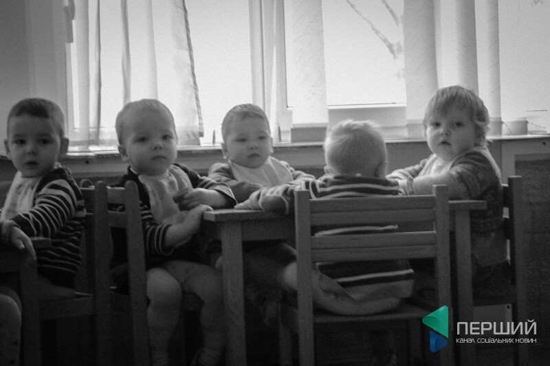 Є й такі діти, які до чужих байдужі. Мабуть, це найсумніше..
