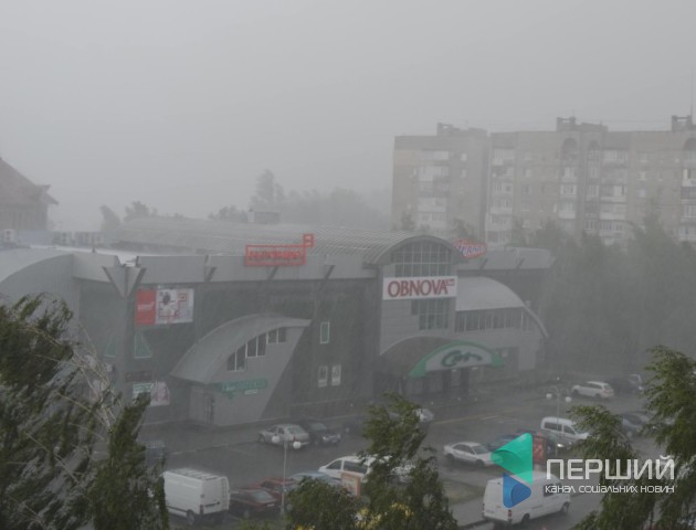 У Луцьку негода завдала збитків на понад 300 тисяч