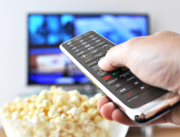 Netflix платитиме гроші тим, хто буде дивитися його фільми
