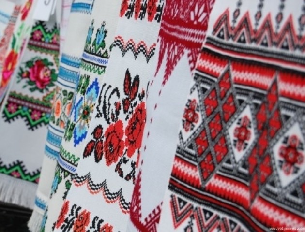 У Луцьку - фестиваль вишитих рушників