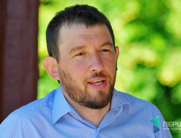 «Зеленський хвалиться сумнівними досягненнями і виправдовується», - Юрій Моклиця