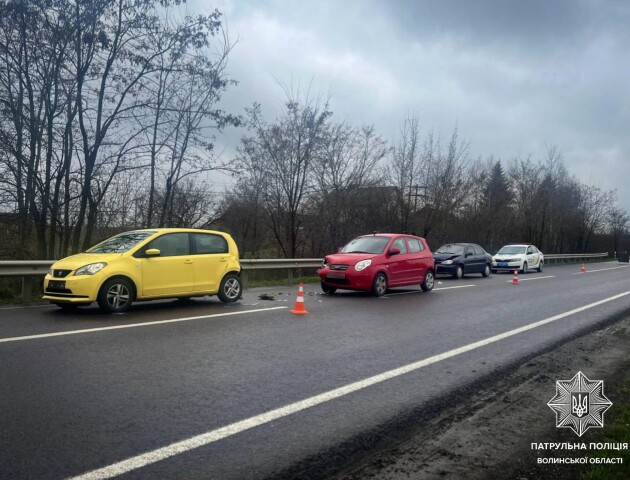 У Луцьку зіткнулися три авто. ФОТО