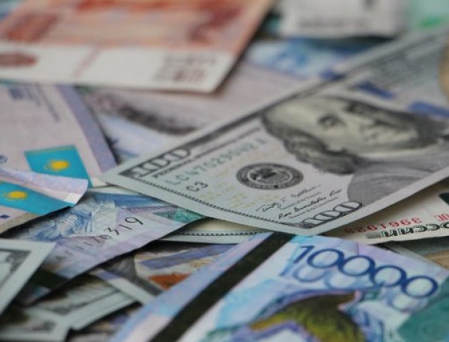Курс валют на 16 листопада: долар і євро подешевшали