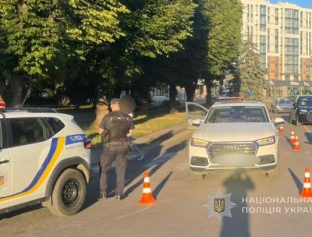 У Луцьку машина збила жінку й 3-річну дитину