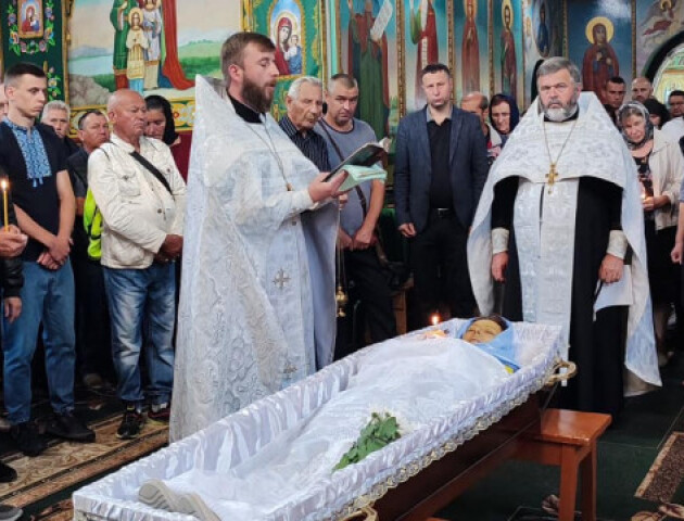 У Ратному попрощалися із відомою журналісткою