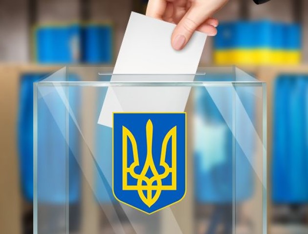 Станом на 15:00 у Луцьку проголосувала майже половина виборців