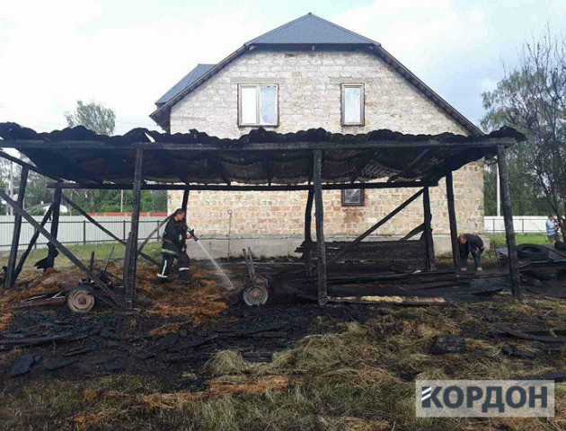Пожежа на Волині: повністю згоріла будівля