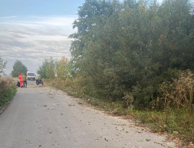 На Волині підліток на смерть розбився на мотоциклі: 13-річна пасажирка у лікарні