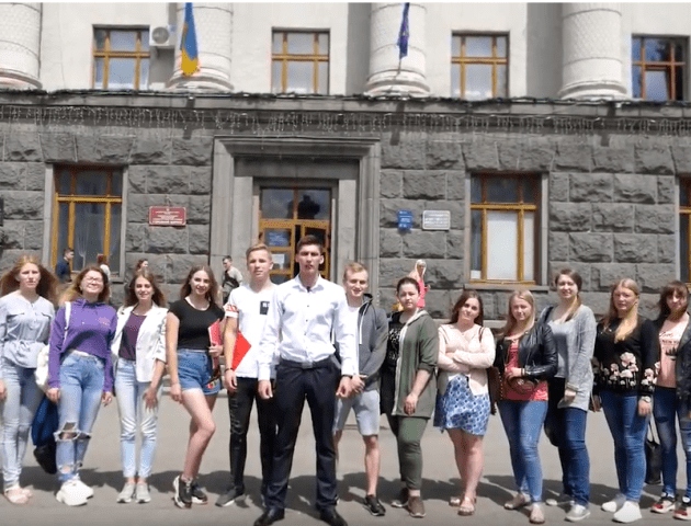 «Ми йдемо на вибори!» – студенти луцького вишу зняли мотиваційний ролик