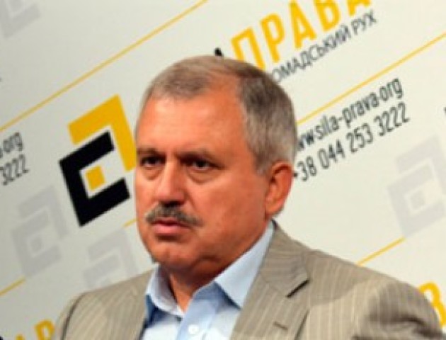 «Сила права» діє, поки влада буксує
