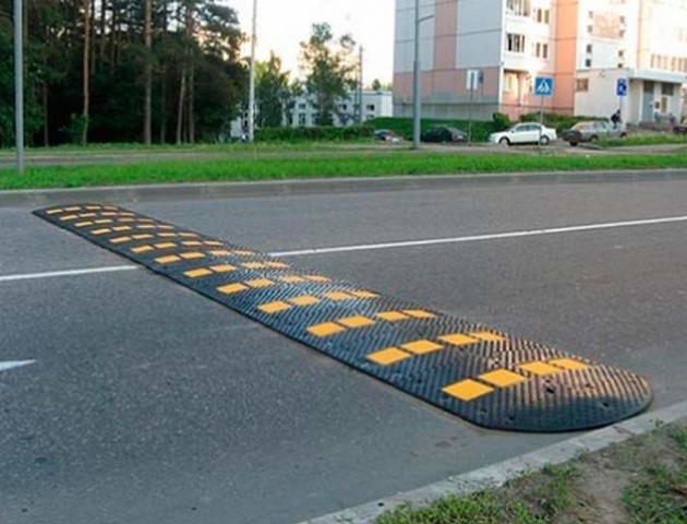 У Луцьку просять встановити «лежачих поліцейських» біля дитсадка