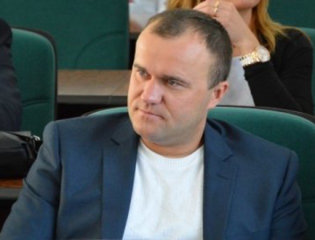 На депутатів тиснуть з вимогою вступити в нову «укпропівську» більшість, - Нестерук