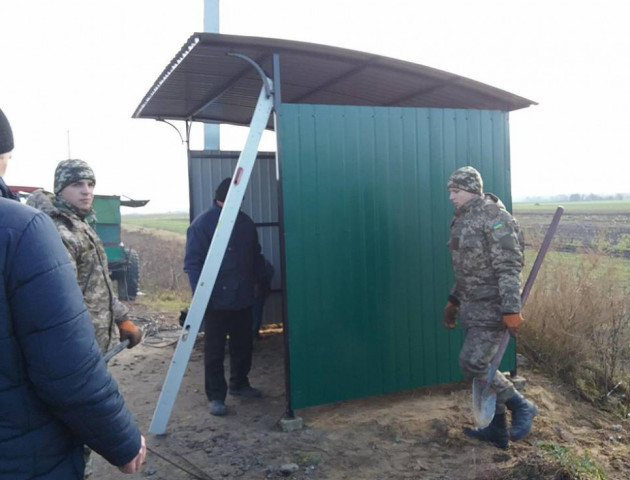 У волинському місті встановили нові зупинки