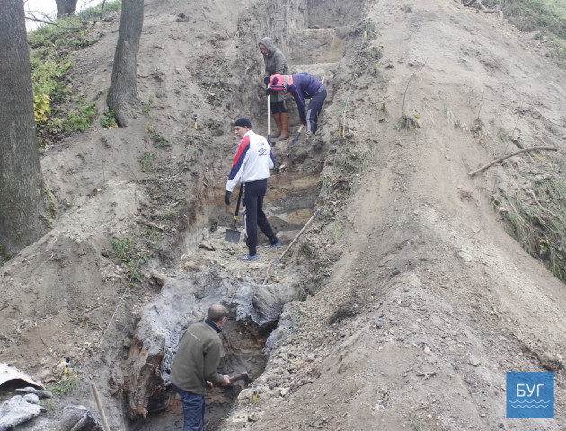 У Володимирі проводять розкопки середньовічного оборонного валу. ВІДЕО