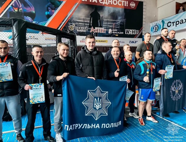 Волинські патрульні взяли участь у змаганнях із гирьового спорту