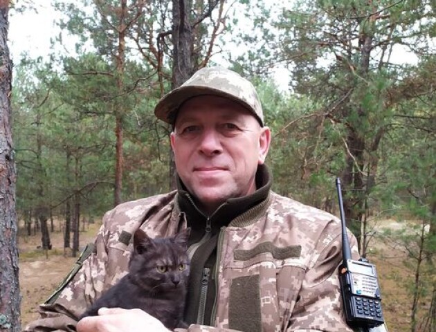 Ретельно поголений і вусатий: у волинській теробороні служать вірні армійські друзі