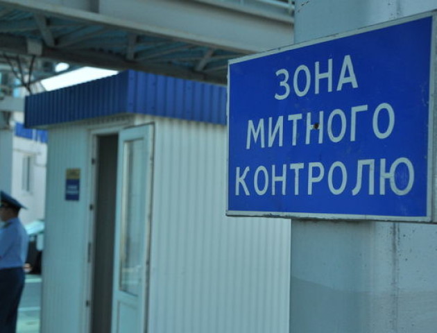 Тривалість митного оформлення на «зеленому коридорі» на Волинській митниці скоротилась втричі