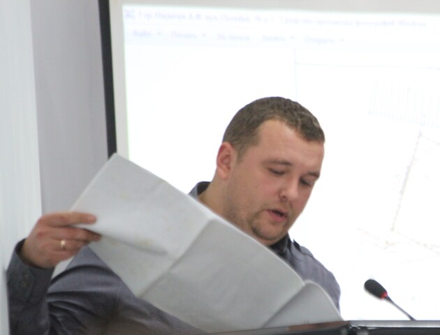 У Луцьку бізнесмену дозволили збудувати автостоянку, якщо зробить оглядовий майданчик