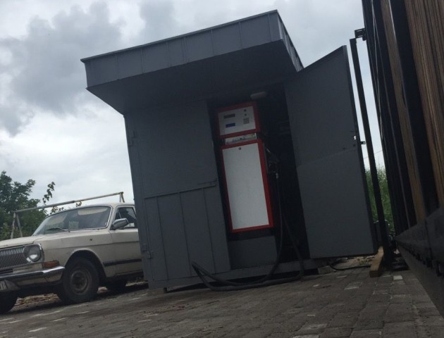 На Волині фіскали виявили підпільну АЗС