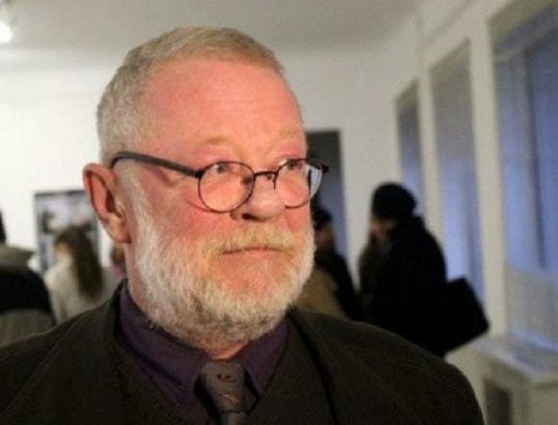 Польський консул постійно заважає сусідам спати голосною музикою. ВІДЕО