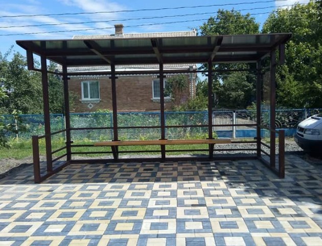 Громада під Луцьком витратила 500 тисяч на зупинки. ФОТО