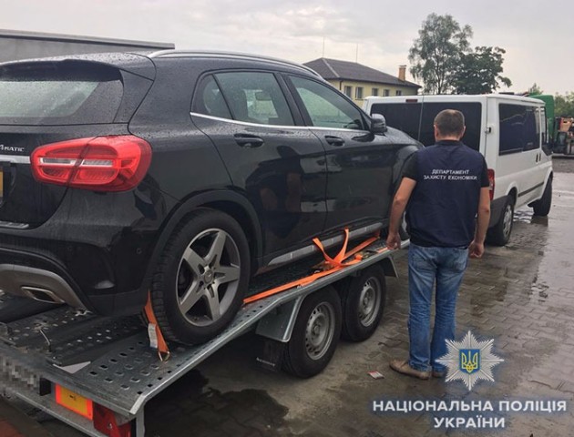Хитрощі не допомогли: на «Ягодині» затримали Mercedes  з заниженою вартістю