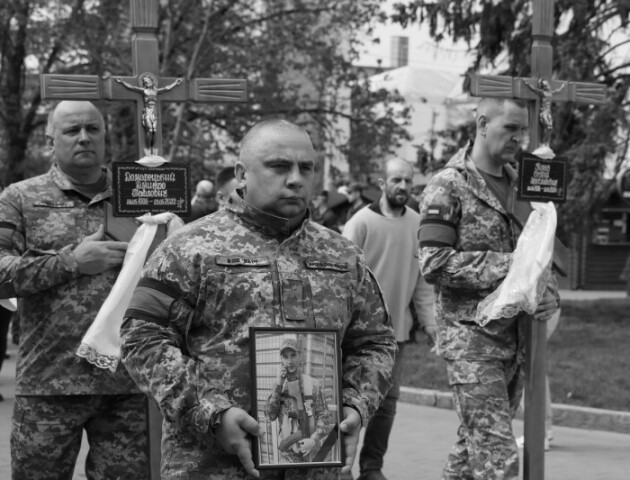 У Луцьку попрощалися з Героями Дмитром Домарецьким та Сергієм Козарем