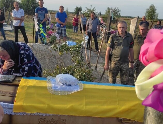 У Колківській громаді поховали Захисника Івана Аршуліка