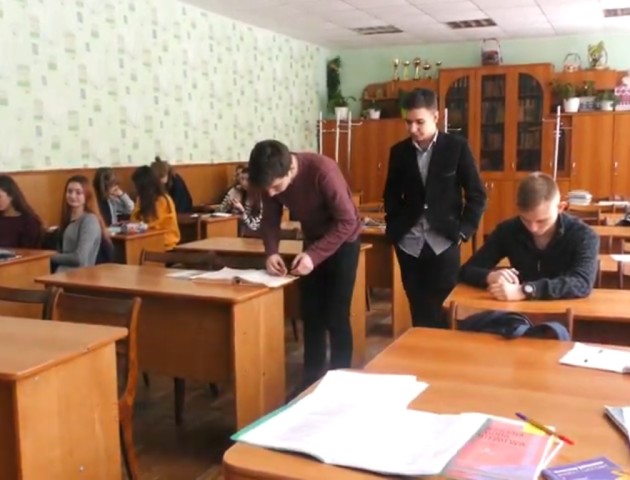 Луцькі випускники визначаються із майбутньою професією. ВІДЕО