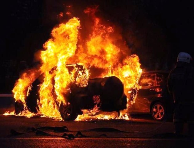 У Києві підірвали автомобіль підприємця