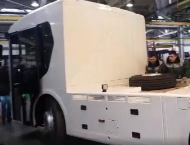 У Луцьку презентували першу українську електровантажівку. ВІДЕО