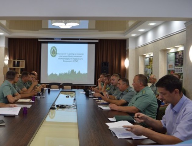 Співпраця з переробниками і нові насадження – волинські лісівники обговорили нагальні питання. ВІДЕО