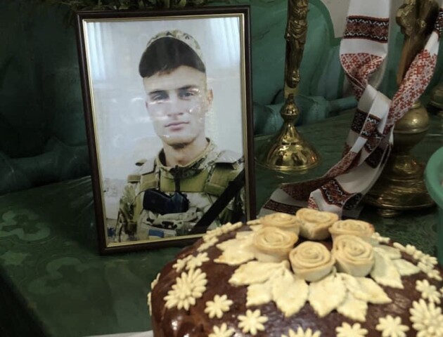 Назавжди 23-річний: на Волині попрощалися з Героєм Едуардом Камардіним