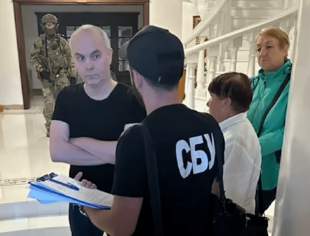 СБУ прийшла з обшуками до Шуфрича: що відомо