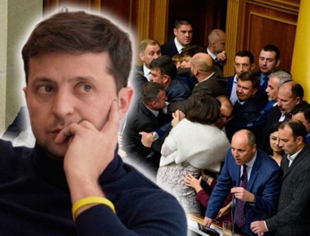«Чи розпустить Зеленський Верховну Раду? Не думаю», – луцький політолог Михайло Наход