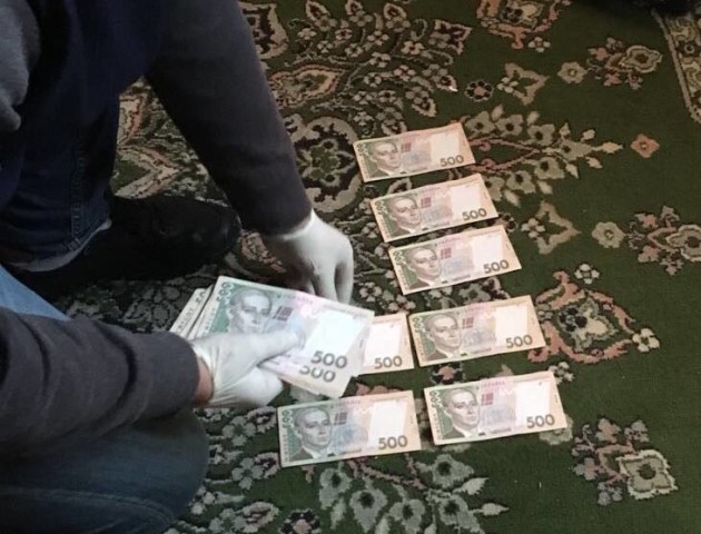 На хабарі викрито посадовця Управління Держпраці Волині. ФОТО