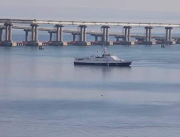 Росія застосувала зброю проти українських кораблів у Керченській протоці: є поранений