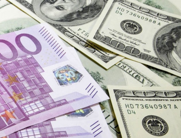В Україні ввели нові валютні правила