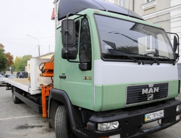 У Луцьку евакуюватимуть неправильно припарковані авто