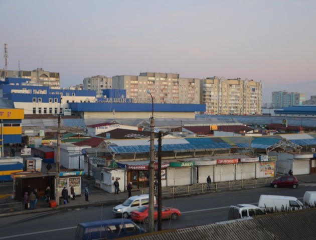 Волинська облспоживспілка просить Луцькраду не ділити землю на Завокзальному ринку
