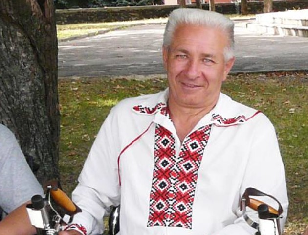 Нове випробування: потрібна допомога волинянину на візку, який обпікся окропом