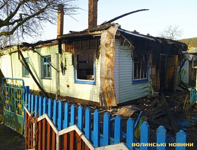 У багатодітної сім'ї згорів будинок: потрібна допомога
