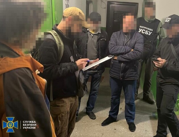 Затримали зрадника, який передавав рф координати для обстрілу Рівного