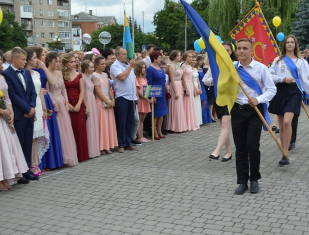 Випускний у Ковелі. ФОТО