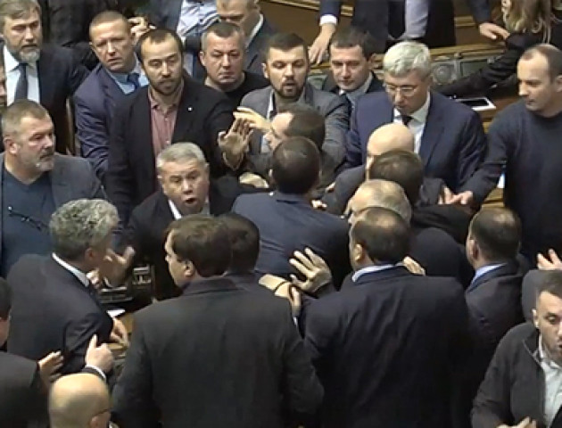 Ігор Гузь побився у Верховній Раді. ВІДЕО