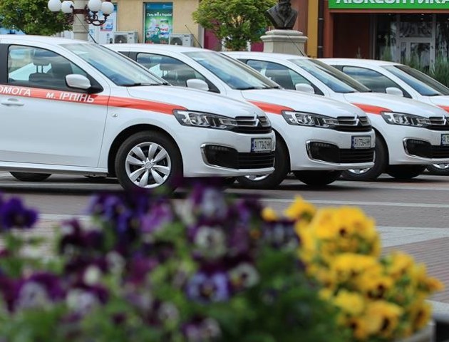 На Волинь привезли 23 автівки для  медичної допомоги. ВІДЕО