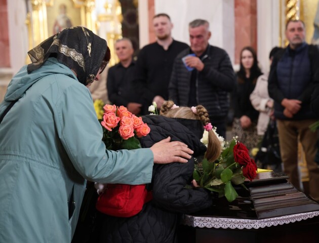 Луцьк попрощався із загиблим на війні захисником