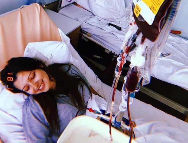 «Не побачиш лікаря без посмішки»: онкохвора лучанка розповіла про клініку, у якій лікується