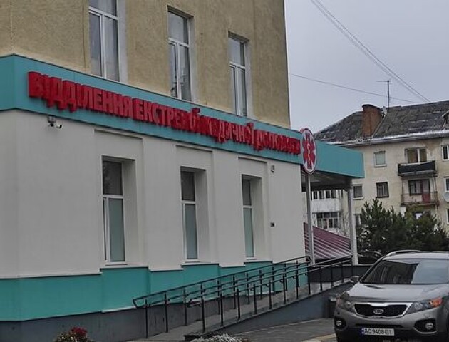 На Водохреще у Луцьку медики врятували життя чоловіку, в якого зупинилося серце